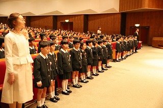 理英会　鎌倉女子大学初等部　春期志望校別ゼミ 学校紹介】鎌倉女子大学初等部／教育編 - YouTube